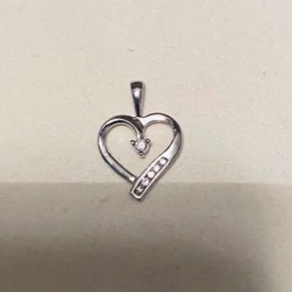 White Gold Diamond Heart Pendant